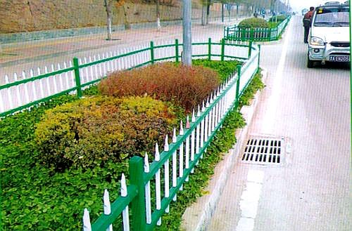 鋅鋼園林綠化護(hù)欄價(jià)格 鋅鋼園林綠化護(hù)欄價(jià)格